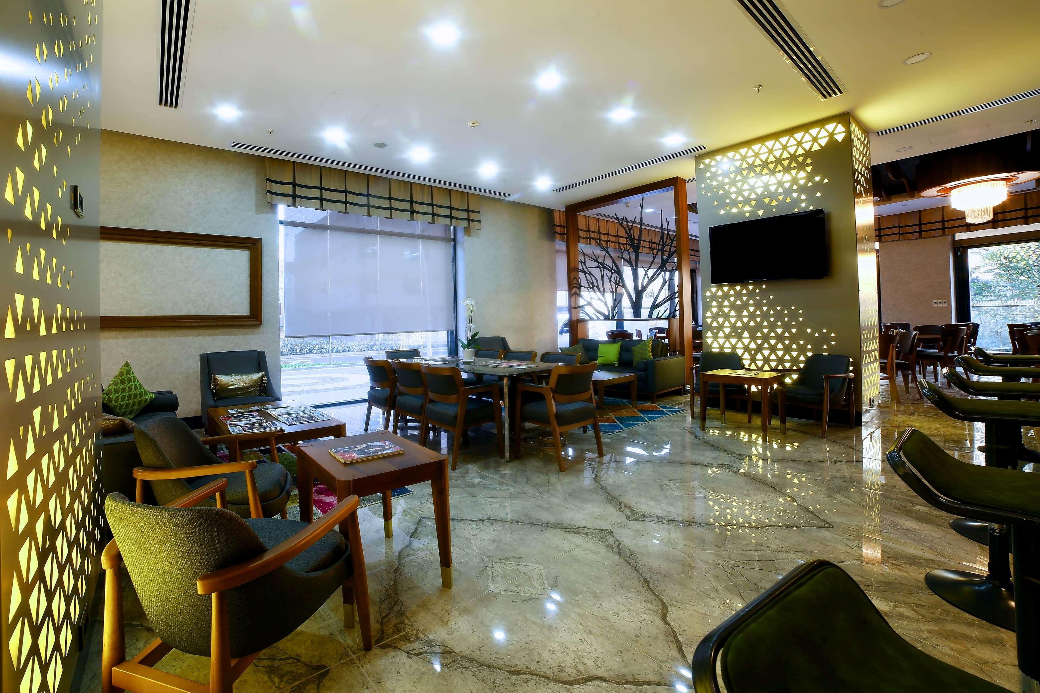 Tryp By Wyndham Istanbul Topkapi Exterior photo