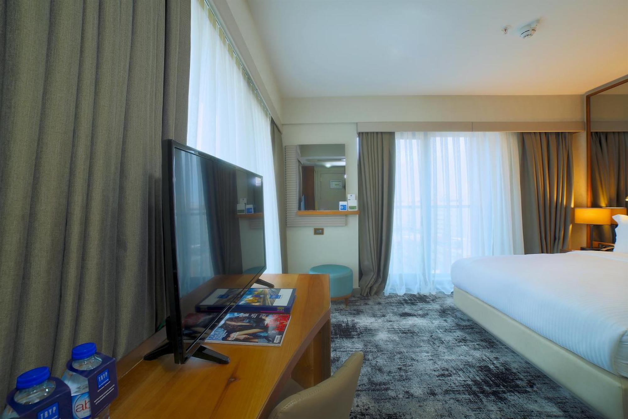 Tryp By Wyndham Istanbul Topkapi Room photo